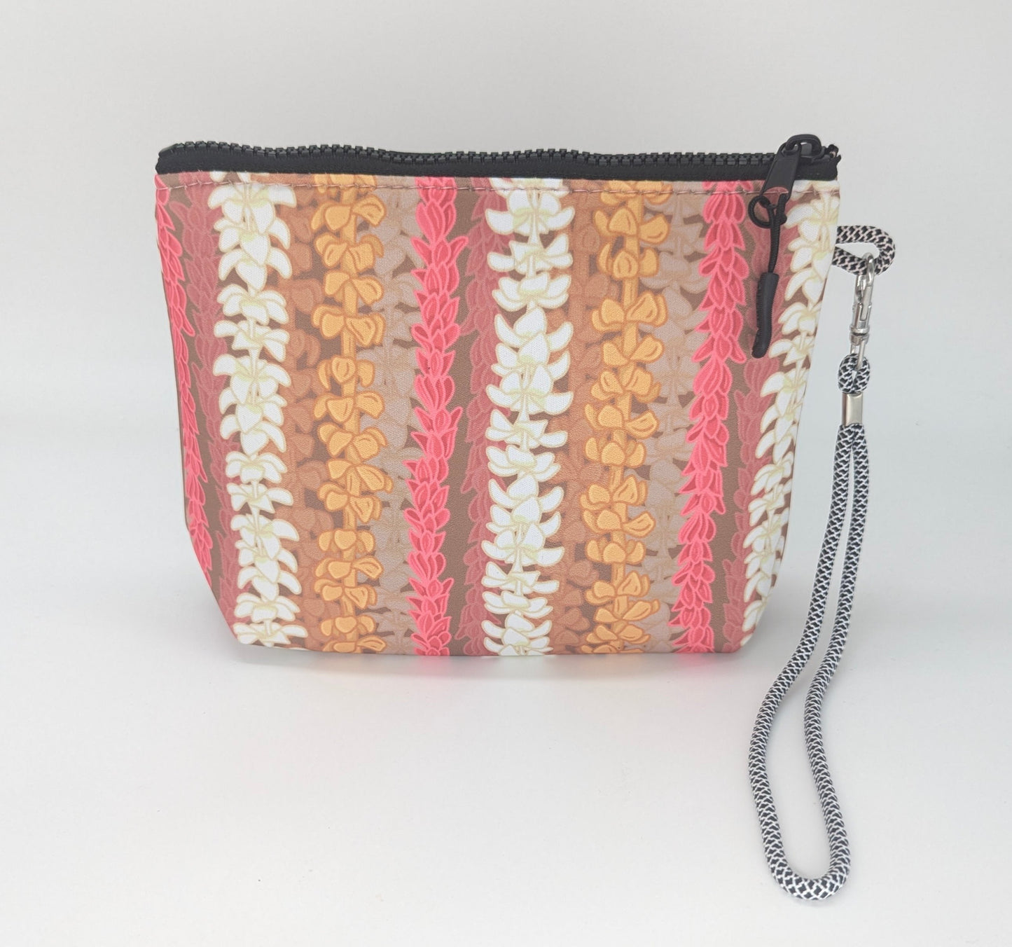 Water Resistant Wristlet - Leis Brown