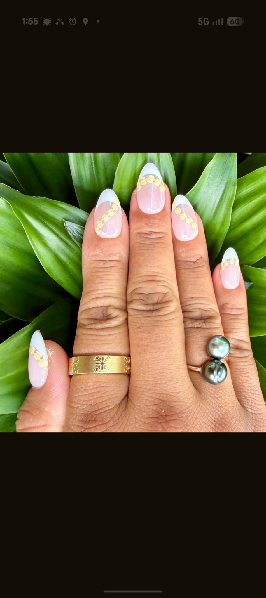 Handmade Press on Nail Set - Puakenikeni (Short Almond)